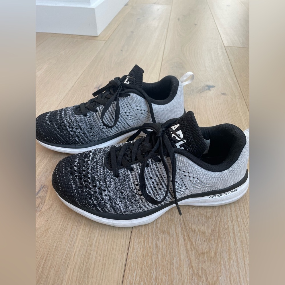 APL Techloom Womens Sneakers
